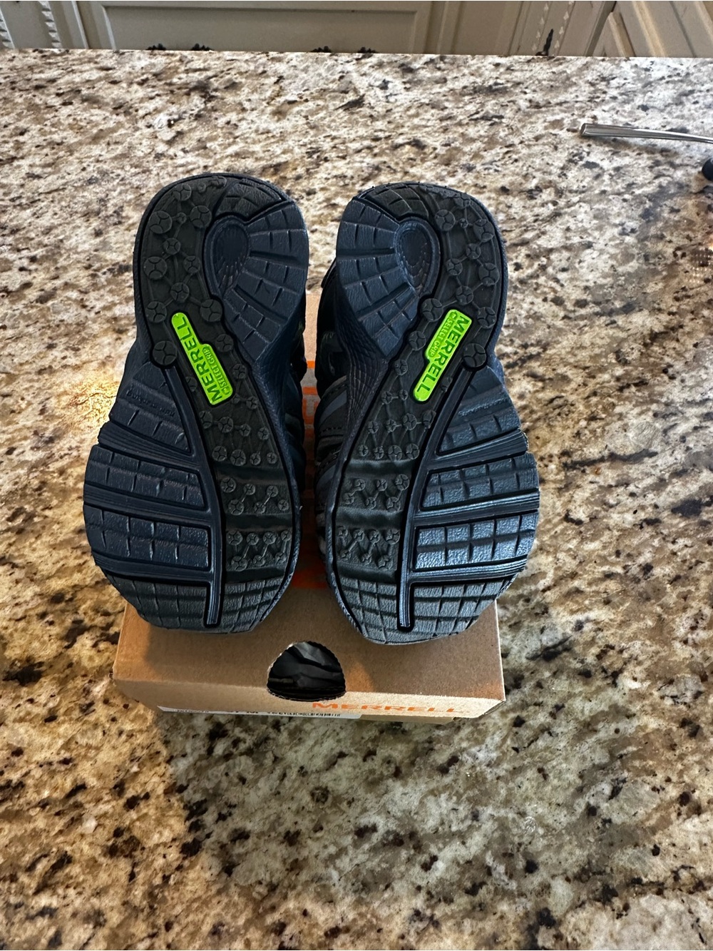 Merrell Kids Navy and Gray Closed-Toe Active Sandals - Picture 5 of 9